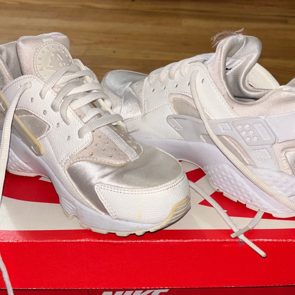 Nike Cream and White Athletic Shoes
